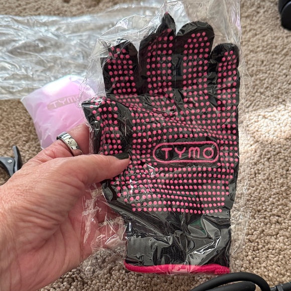 TYMO Ring Plus Ionic Hair Straightening Comb - Black and Red - Picture 5 of 12